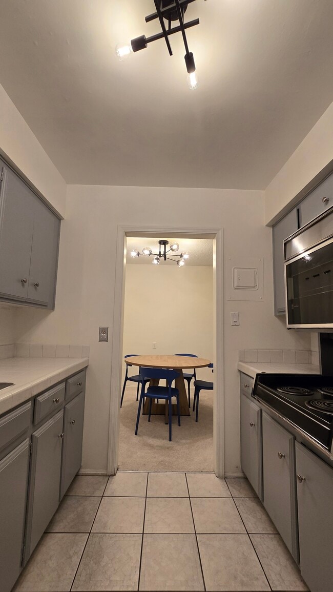 property at 2820 E 6th St