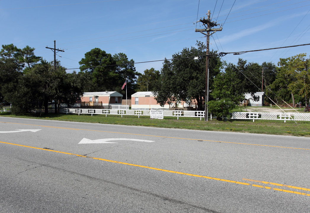 8137 River Rd SE in Southport, NC - Building Photo