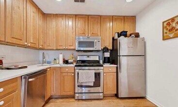 2544 N Burling St in Chicago, IL - Building Photo - Building Photo