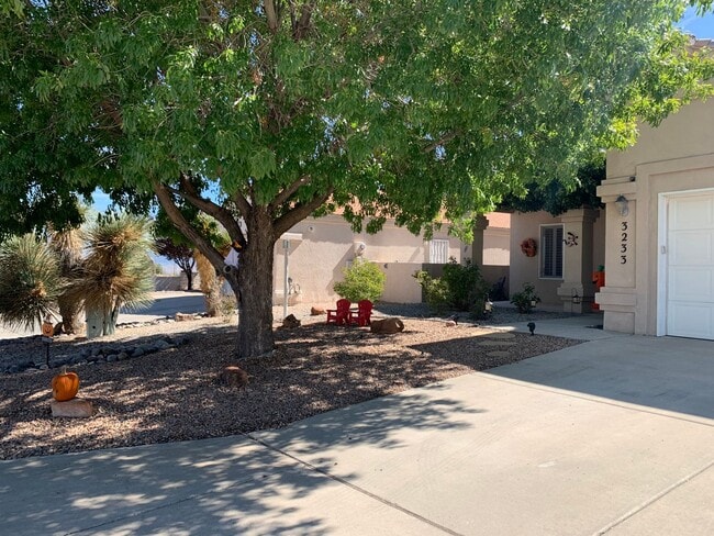 3233 Calle Suenos SE in Rio Rancho, NM - Building Photo - Building Photo