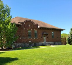 247 W Main St, Unit Apt A in Wales, WI - Building Photo - Building Photo