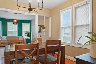 578 Woodward Ave, Unit 578 Woodward Avenue in East Haven, CT - Building Photo - Building Photo