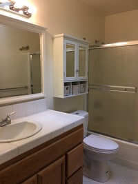 1366 Oak Ridge Dr photo'