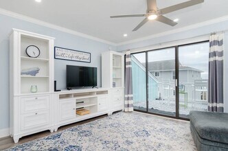 600 Carolina Beach Ave S in Carolina Beach, NC - Building Photo - Building Photo