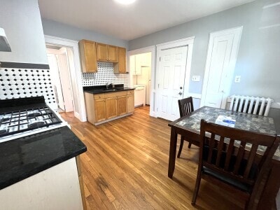 130 Grove St, Unit 2