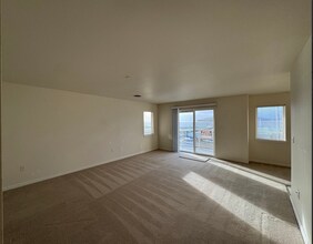 22505 6th Ave S in Des Moines, WA - Building Photo - Building Photo