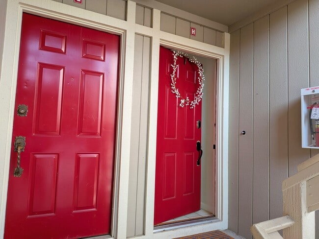 property at 2709 Oak Rd