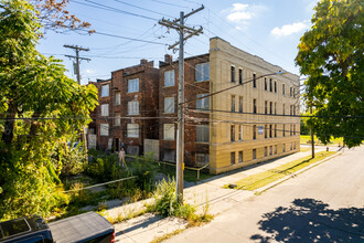 Metro Apartmentz in Detroit, MI - Building Photo - Building Photo