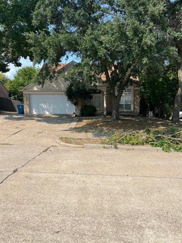 8113 Azzura Dr in Rowlett, TX - Building Photo