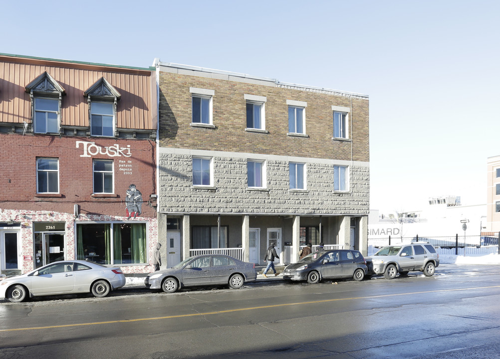 2367 Ontario E in Montréal, QC - Building Photo