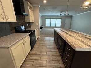 685 Eileens Way in Dale, TX - Building Photo - Building Photo