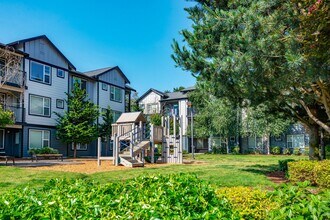 Riverside Park Apartments in Puyallup, WA - Foto de edificio - Building Photo