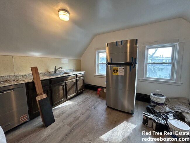 7 Aldie St, Unit 1.5-bed 1 bath Allston in Boston, MA - Building Photo - Building Photo