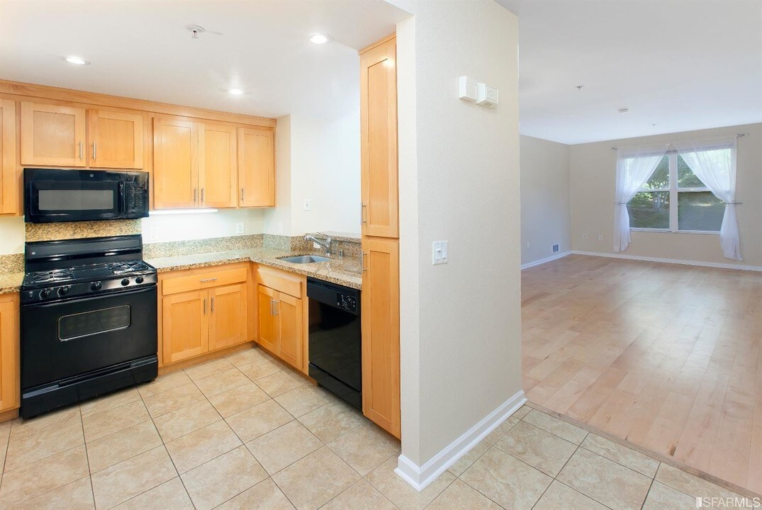401 Crescent Ct-Unit -4104 in San Francisco, CA - Building Photo