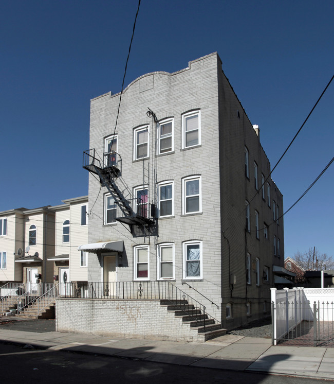 309 S 7th St in Elizabeth, NJ - Building Photo - Building Photo