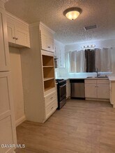 45303 Lorimer Ave in Lancaster, CA - Building Photo - Building Photo