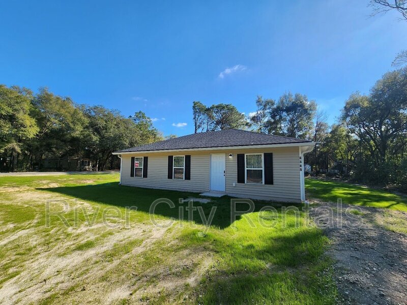 6385 Bowdoin Ave in Keystone Heights, FL - Building Photo