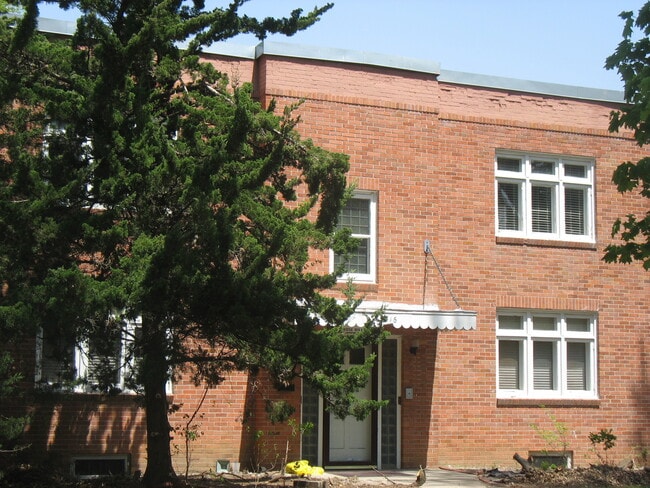 5516 Corby St, Unit 2