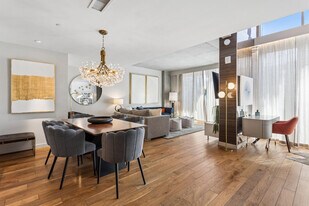 5455 E Lincoln Dr in Paradise Valley, AZ - Building Photo