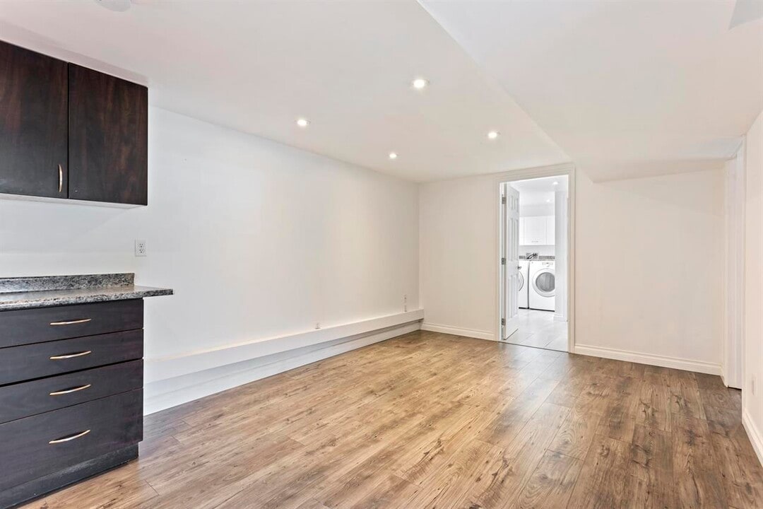 10245 Wedgewood Dr in Chilliwack, BC - Building Photo