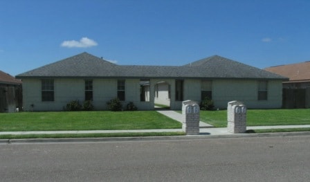 717 Bronze St in Pharr, TX - Building Photo