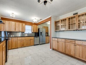 3116 Falkland Rd in Carrollton, TX - Building Photo - Building Photo