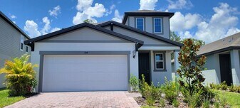 284 Links Ter Blvd in Daytona Beach, FL - Building Photo