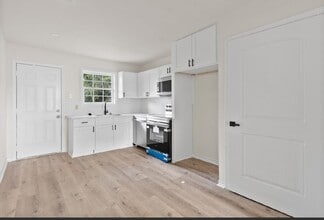 5031 Mallow St, Unit A in Houston, TX - Building Photo - Building Photo