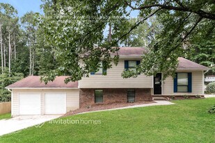 3096 Beaver Dr in Douglasville, GA - Building Photo