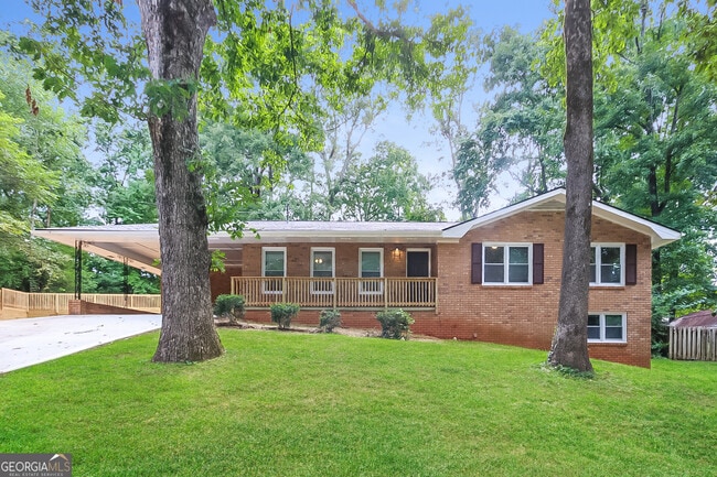 property at 3720 Pacific Dr