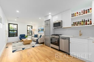Brand New 2 Bed in Bushwick Townhouse with in Brooklyn, NY - Building Photo