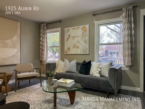 1925 Aubin Rd in Windsor, ON - Building Photo - Building Photo