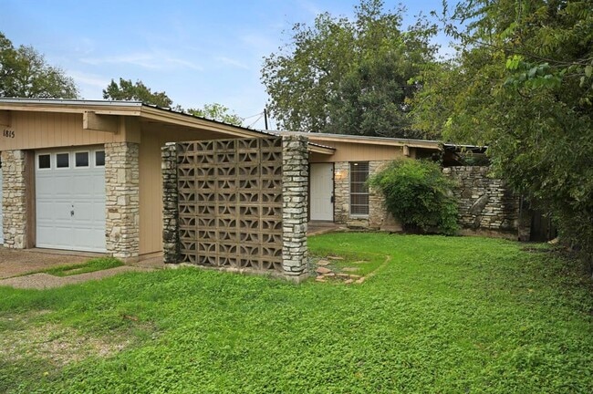 1815 Ohlen Rd in Austin, TX - Building Photo - Building Photo