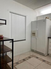 8820 Royal Palm Blvd in Coral Springs, FL - Foto de edificio - Building Photo