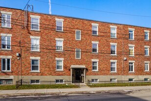 389 9e Av in Montréal, QC - Building Photo