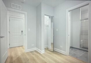 1633 W Chase Ave, Unit 3m in Chicago, IL - Foto de edificio - Building Photo