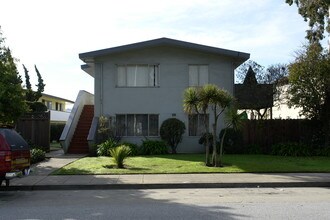 512 19th Ave in San Mateo, CA - Building Photo - Building Photo