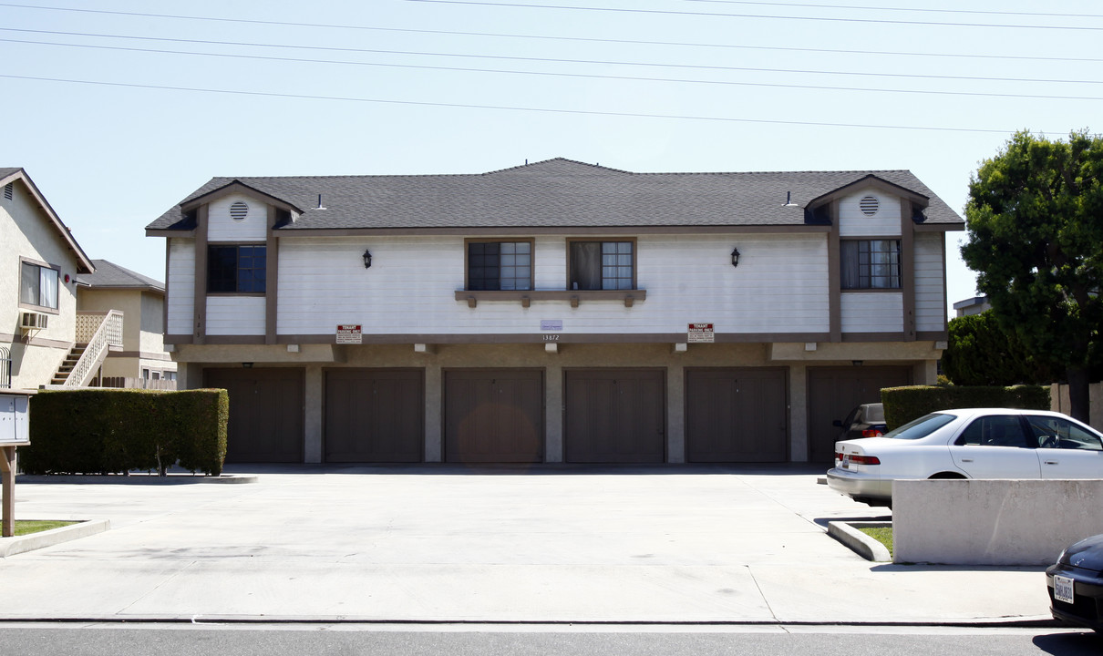 13872 Iowa St in Westminster, CA - Building Photo