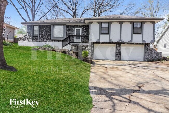 property at 1005 SW 16 St