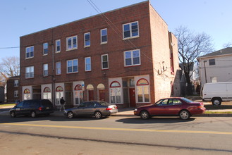 84-88 Throop Ave in New Brunswick, NJ - Building Photo - Building Photo