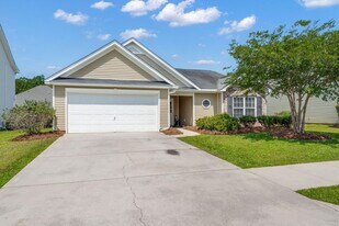 207 Market Hall St in Moncks Corner, SC - Building Photo