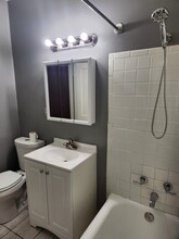 5308 W Van Buren St, Unit 2 in Chicago, IL - Building Photo - Building Photo