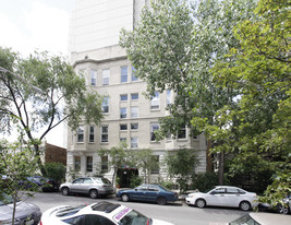 538 West Wrightwood Apartments