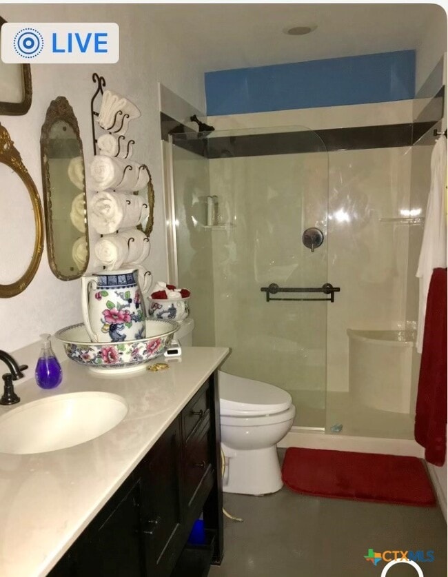 117 E Crockett St in Luling, TX - Building Photo - Building Photo