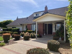 1599 San Gabriel Way in San Jose, CA - Building Photo