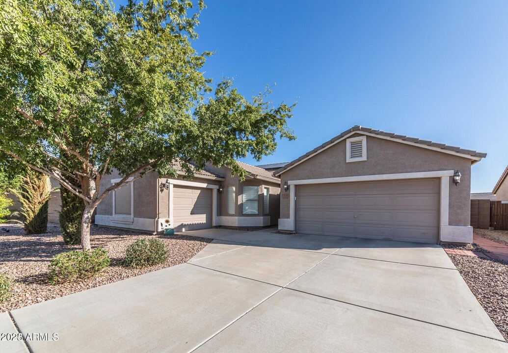 15651 N 164th Ln in Surprise, AZ - Building Photo