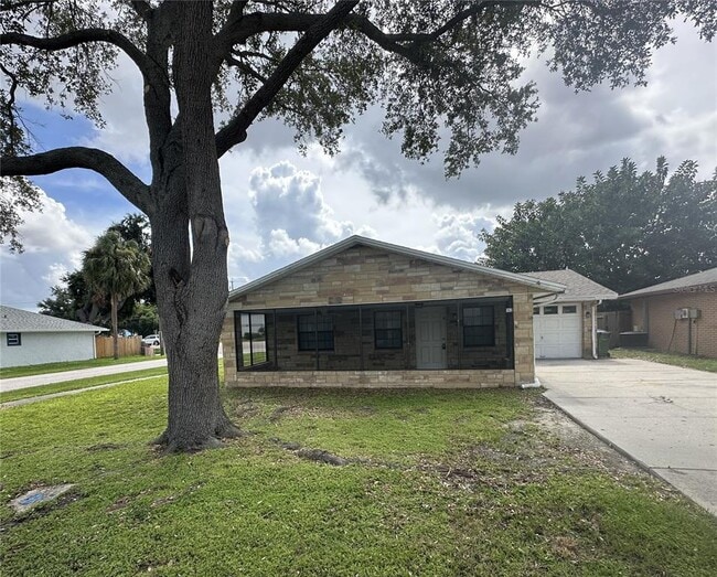property at 968 Sunshine Way SW