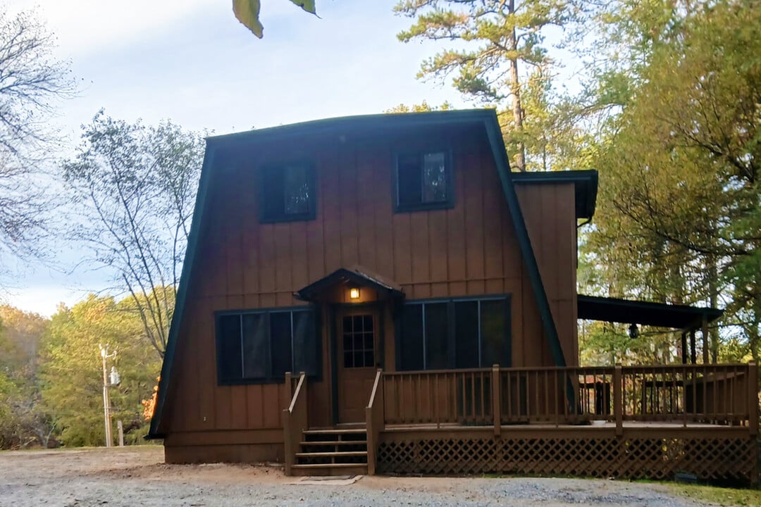 44 Glen Torr in Mineral Bluff, GA - Building Photo