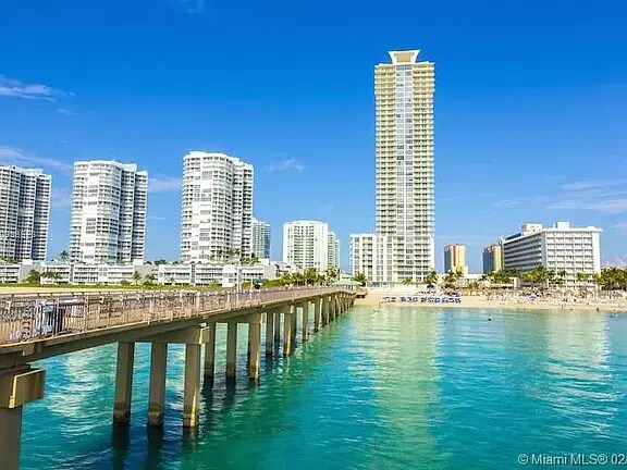 16699 Collins Ave, Unit 3201 in Sunny Isles Beach, FL - Building Photo