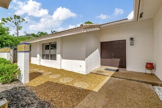 804 Foxpointe Cir in Delray Beach, FL - Building Photo - Building Photo